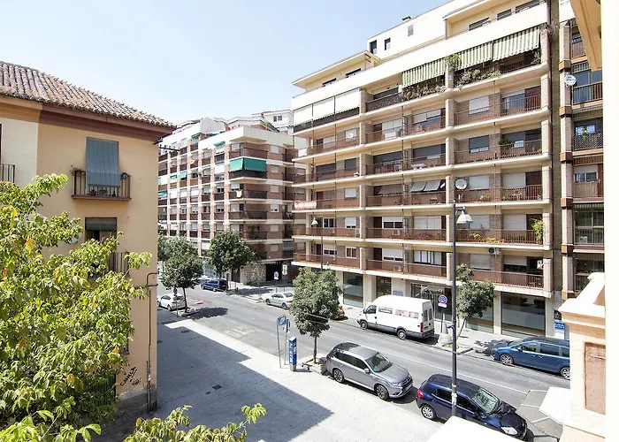 Bright & Elegant City Centre 3 Bedroom